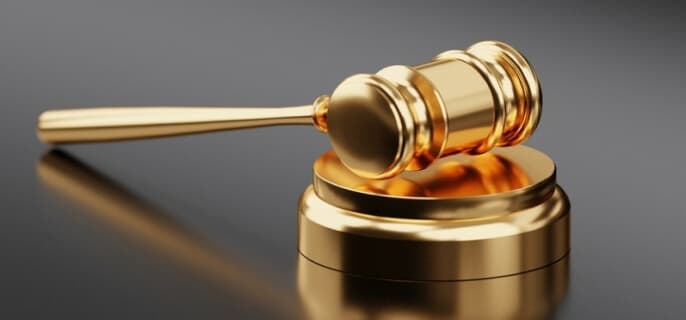 足球球员被裁掉怎么办赔偿